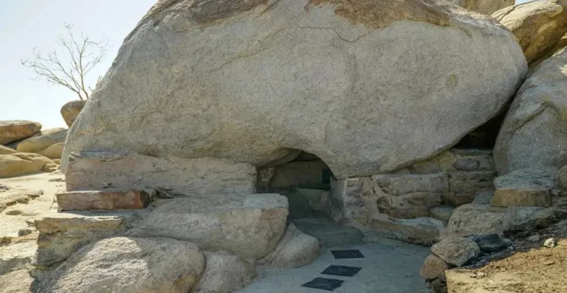 Cave of Thawr