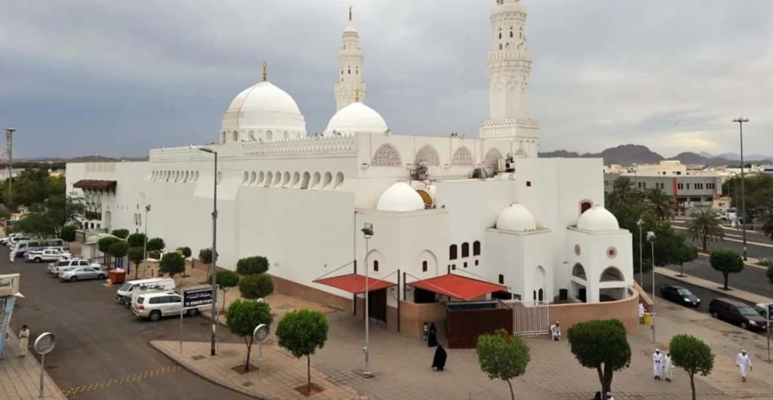 Masjid Al-Qiblatain (Mosque of the Two Qiblas)